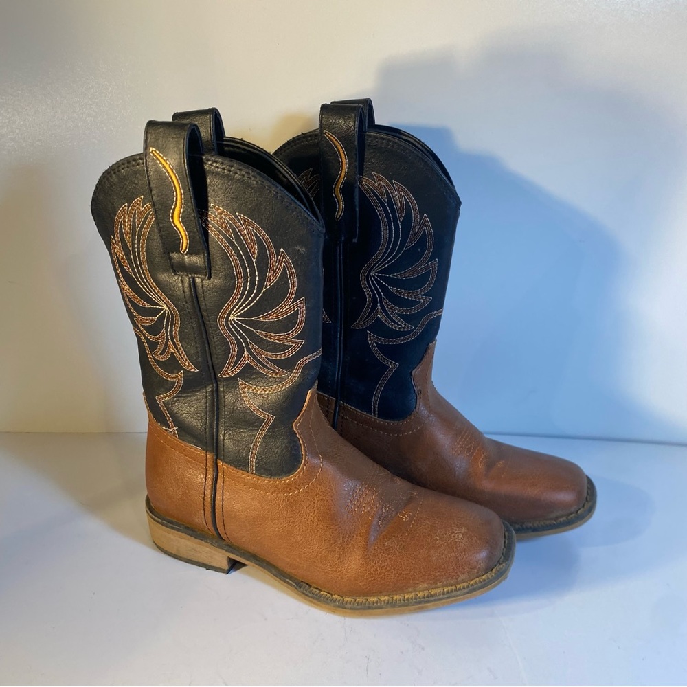 Rollda Western Square Toe Cowgirl/Boy Boots With Walking Heel Size Kids 2